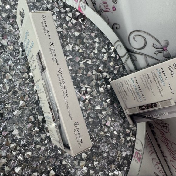 Santevia water filter bottle adds minerals filters to clean drinking water 💧 - Picture 4 of 6